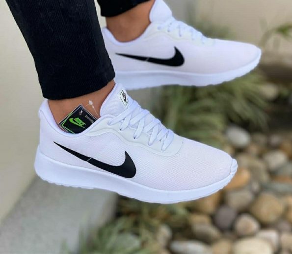 Nike - Image 4