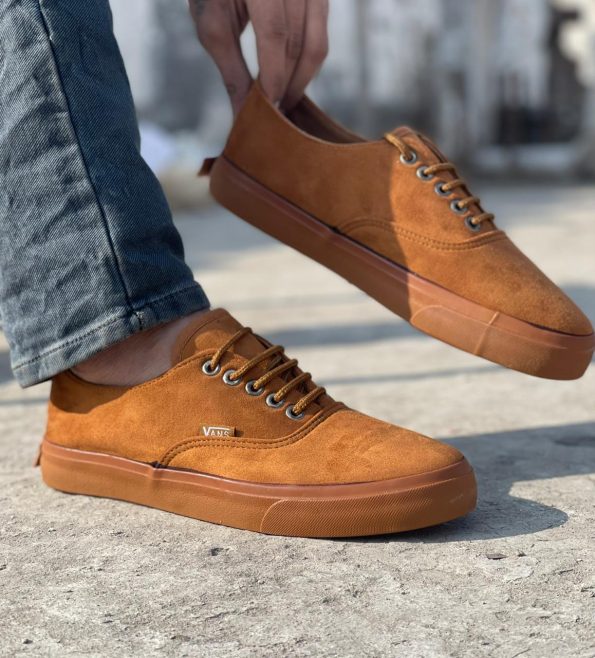 Vans - Image 4