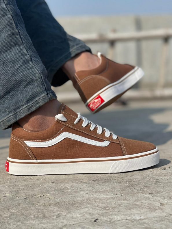 Vans - Image 6