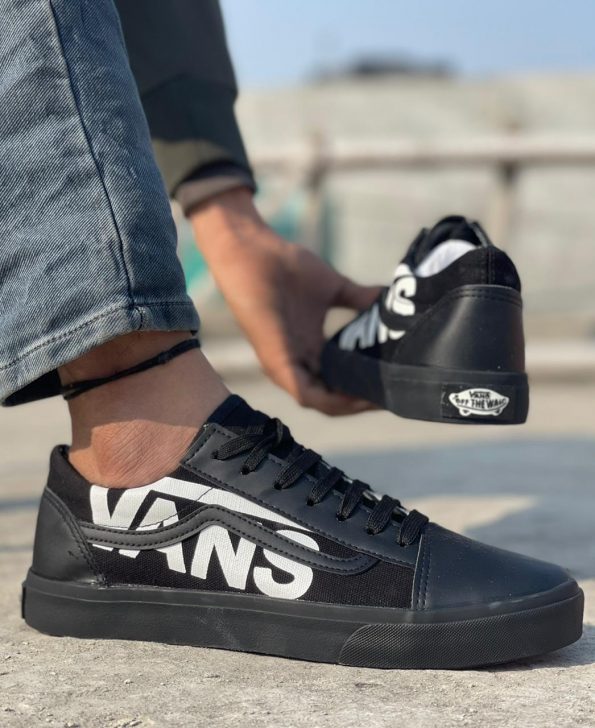 Vans - Image 7