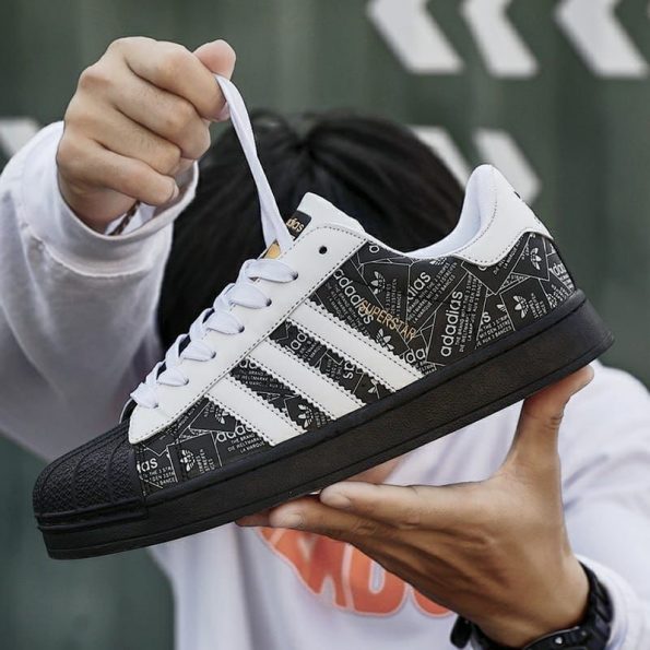ADIDAS SUPERSTAR REFLECTOR 2499 1 7a Quality Replicas are the first copy products such as copycats shoes, watches, clothing, bags, and electronics.