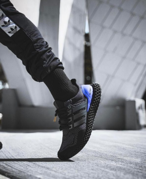 ADIDAS ULTRABOOST 4D