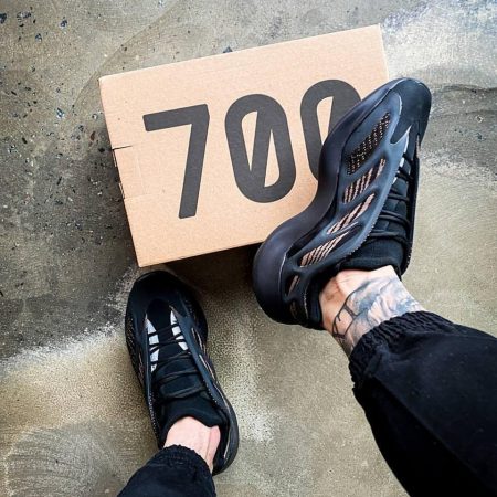 ADIDAS YEEZY 700 AZAEL