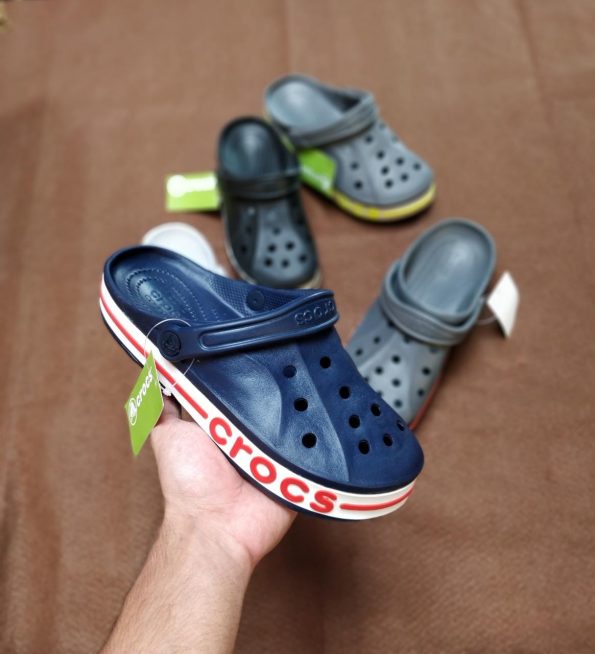 Crocs 899 3 7a Quality Replicas are the first copy products such as copycats shoes, watches, clothing, bags, and electronics.
