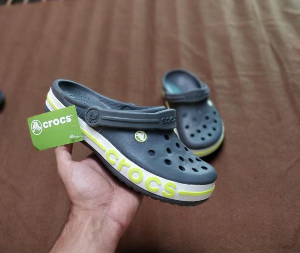 Crocs 899 6 7a Quality Replicas are the first copy products such as copycats shoes, watches, clothing, bags, and electronics.