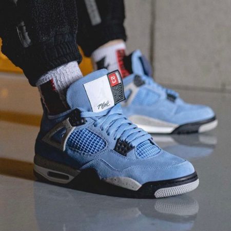 JORDAN RETRO 4 UNIVERSITY BLUE