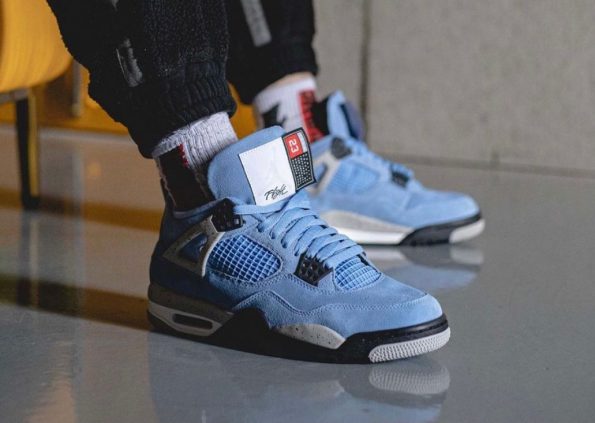 JORDAN RETRO 4 UNIVERSITY BLUE