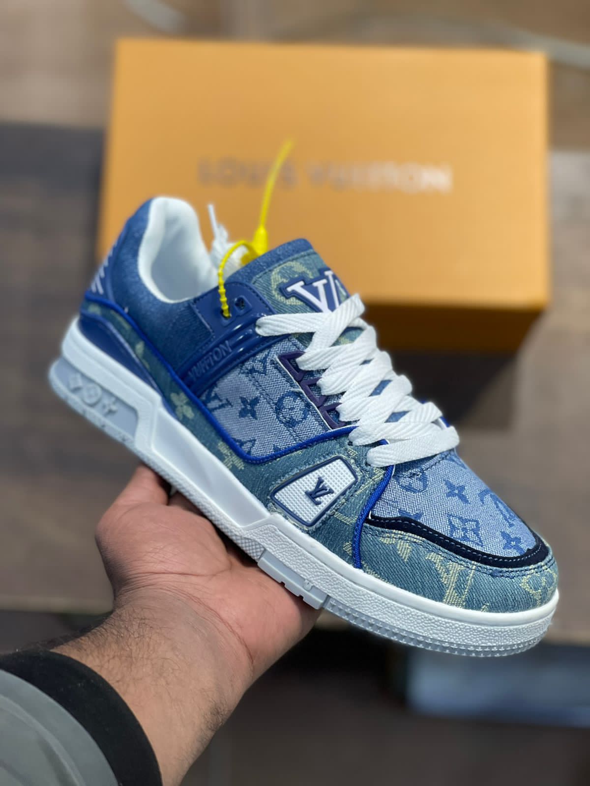 LV SNEAKERS - 7a Quality Replicas are the first copy products such as ...