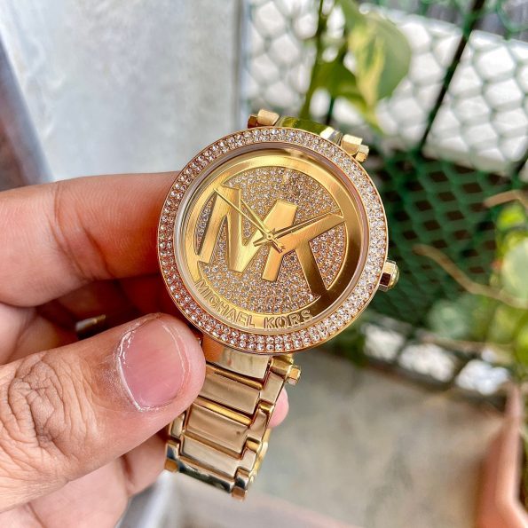 MICHAEL KORS BRADSHAW 2899 1 7a Quality Replicas are the first copy products such as copycats shoes, watches, clothing, bags, and electronics.