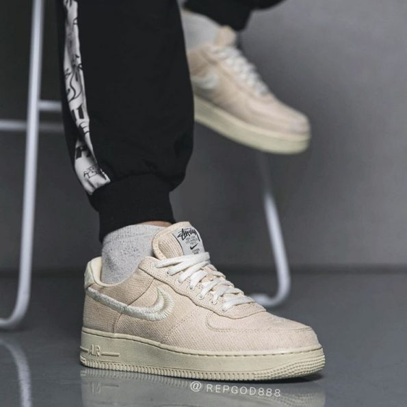 NIKE AIRFORCE 1 STUSSY