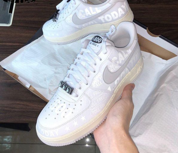 NIKE AIRFORCE 1-800
