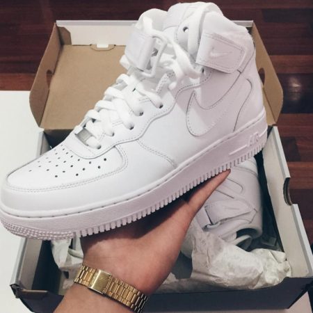 NIKE AIRFORCE 1 MID