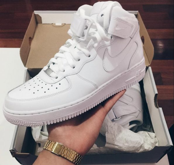 NIKE AIRFORCE 1 MID