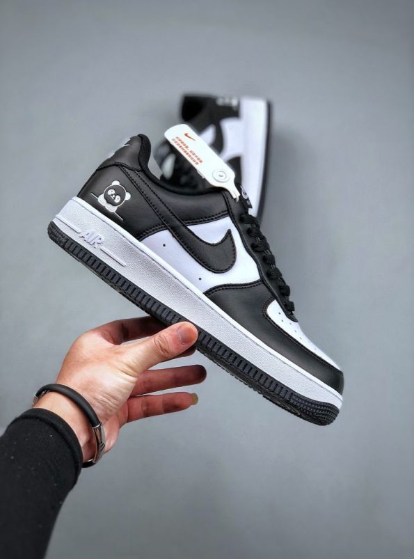 NIKE AIRFORCE LUNAR