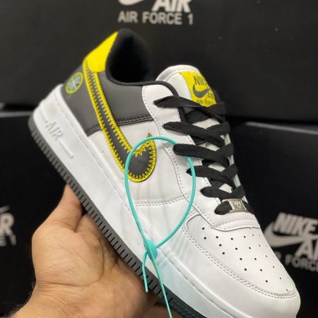 NIKE AIRFORCE RAY GUN