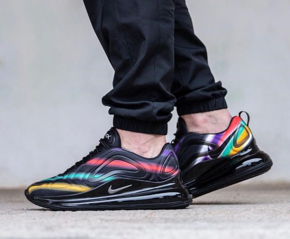 NIKE AIRMAX 720