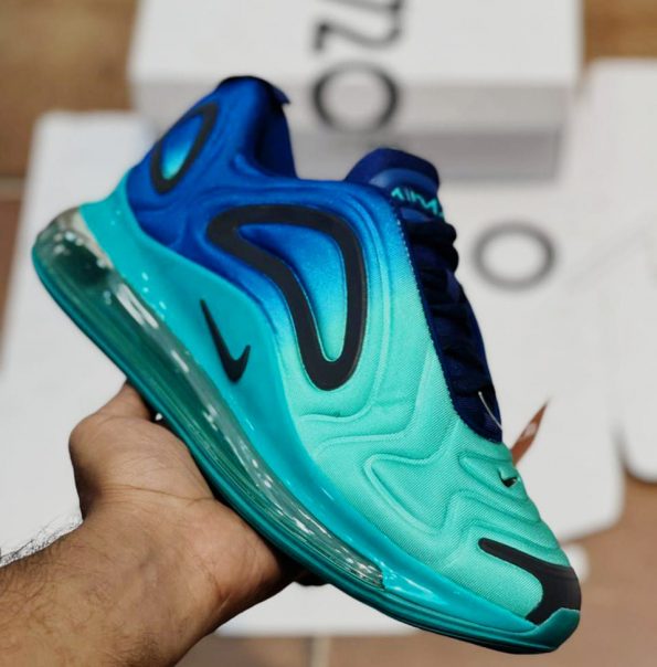 NIKE AIRMAX 720