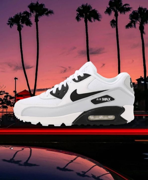 NIKE AIRMAX 90 ESSENTIAL