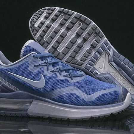 NIKE AIRMAX FURY