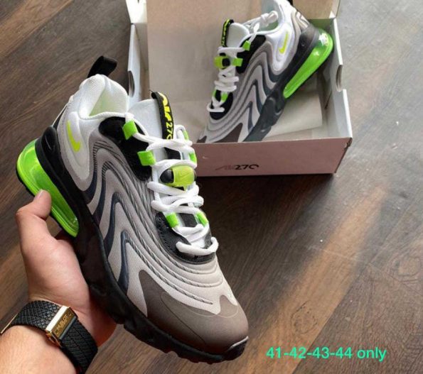 NIKE AIRMAX REACT TRAVIS SCOTT