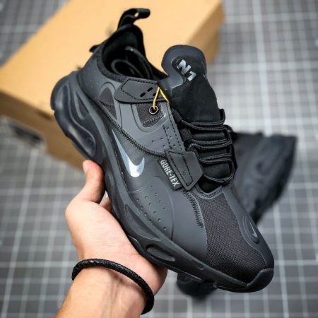NIKE GORETEX