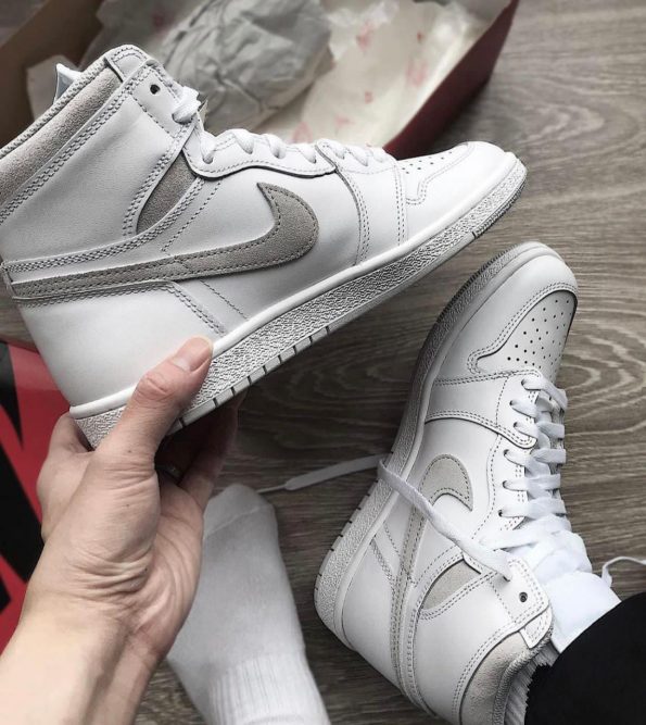 NIKE JORDAN 1 RETRO NEUTRAL GREY