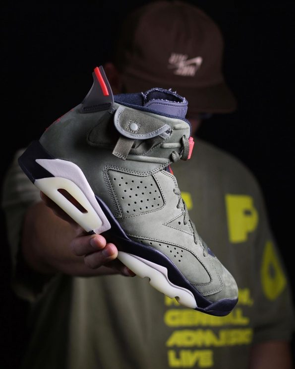 NIKE JORDAN 6 TRAVIS SCOTT