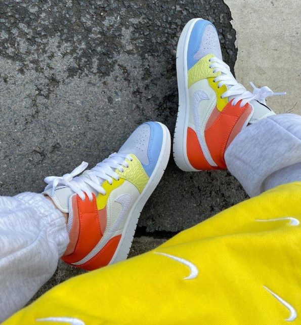 NIKE JORDAN RETRO 1 - Image 6