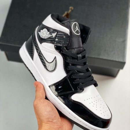 NIKE JORDAN RETRO 1 CARBON FIBER