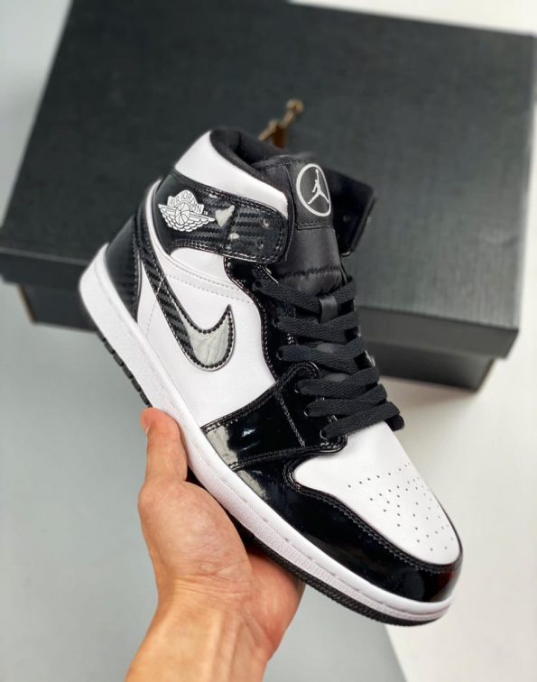 NIKE JORDAN RETRO 1 CARBON FIBER