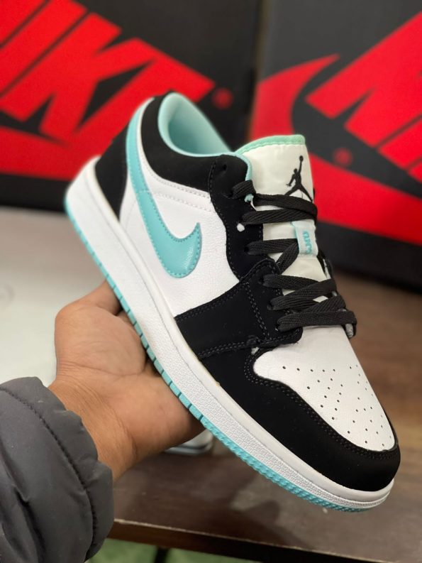 NIKE JORDAN RETRO 1 CUT LOW COLORS - Image 10