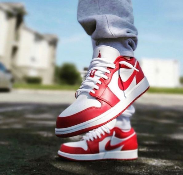 NIKE JORDAN RETRO 1 LOW