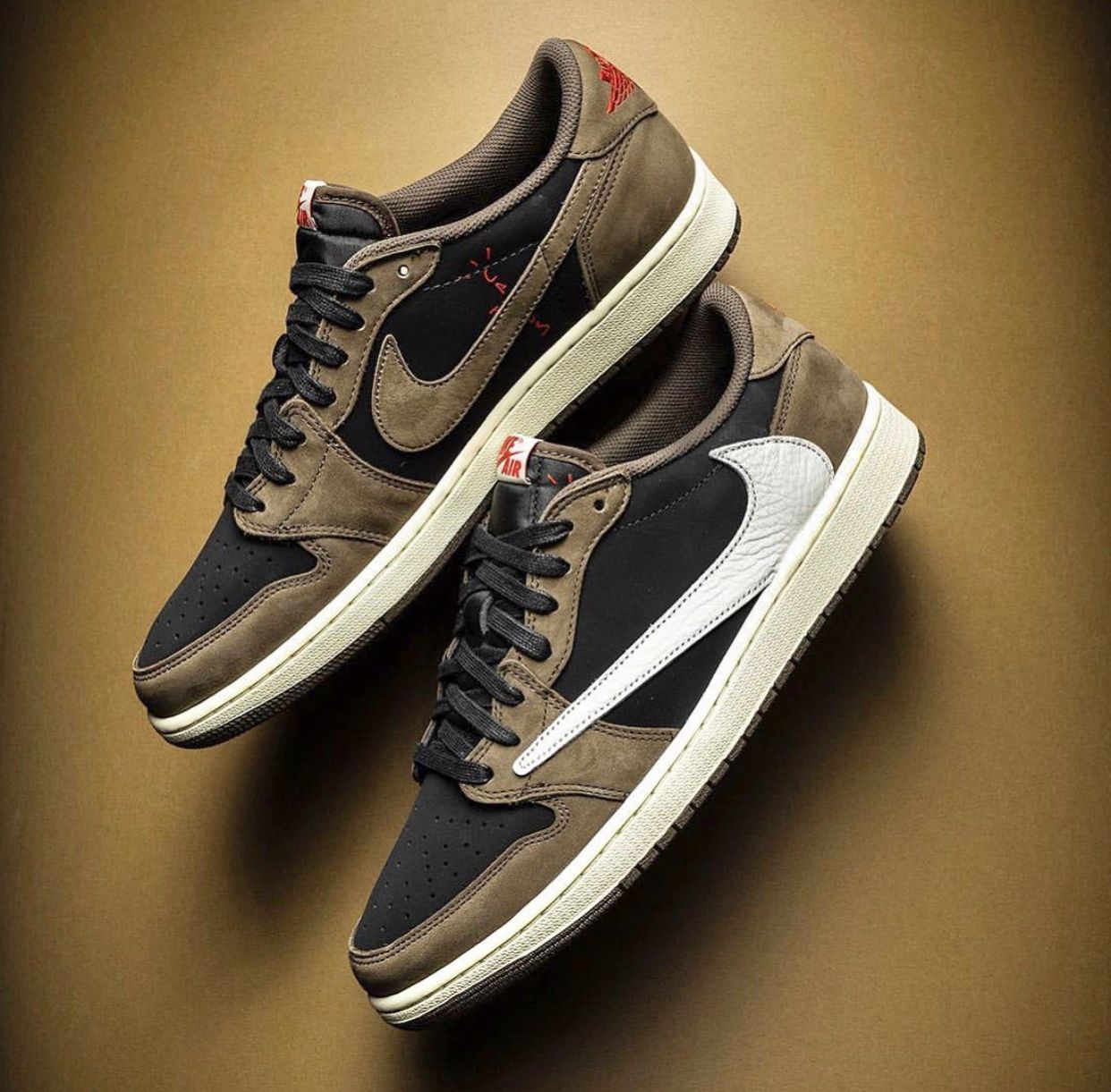 NIKE JORDAN RETRO 1 KOW TRAVIS SCOTT - 7a Quality Replicas are the ...