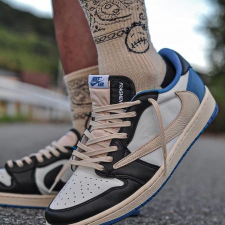 NIKEJORDAN RETRO 1 LOW TRAVIS SCOTT