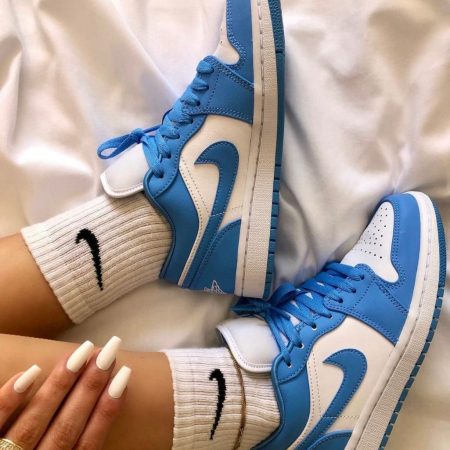 NIKE JORDAN RETRO 1 LOW UNC