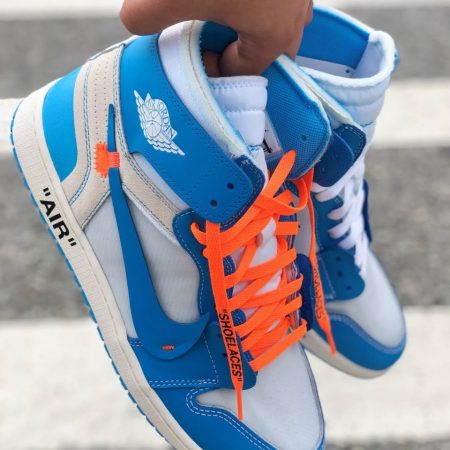 NIKE JORDAN RETRO 1 OFFWHITE