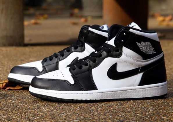 NIKE JORDAN RETRO 1 OG BLACK
