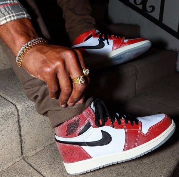 NIKE JORDAN RETRO 1 TROPHY ROOM - Image 2
