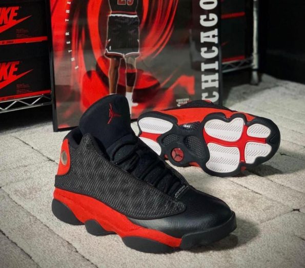 NIKE JORDAN RETRO 13