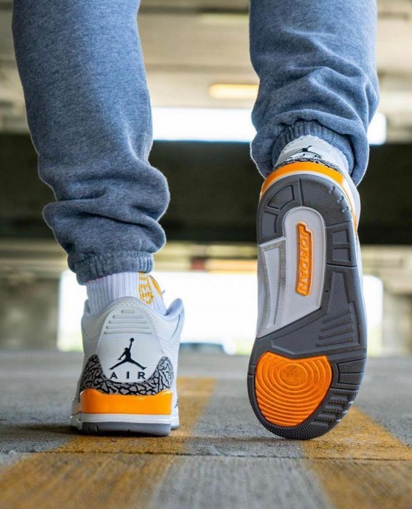 NIKE JORDAN RETRO 3 - Image 4
