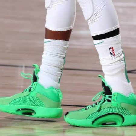 NIKE JORDAN RETRO 35
