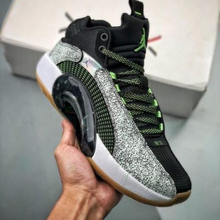 NIKE JORDAN RETRO 35