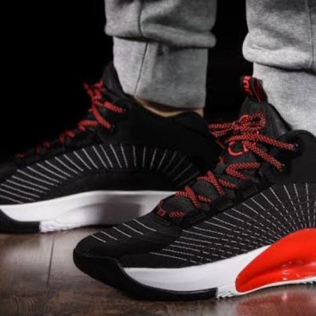 NIKE JORDAN RETRO 35