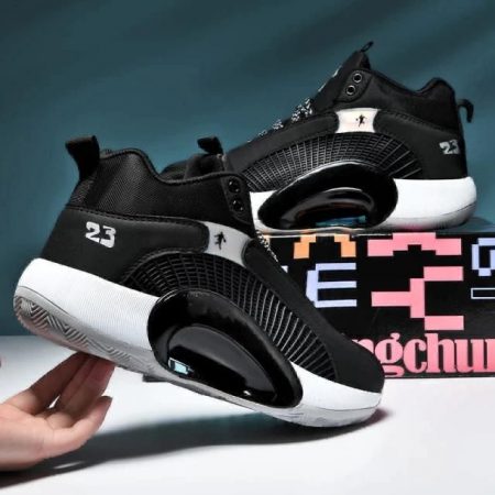 NIKE JORDAN RETRO 35