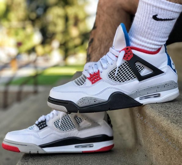 NIKE JORDAN RETRO 4