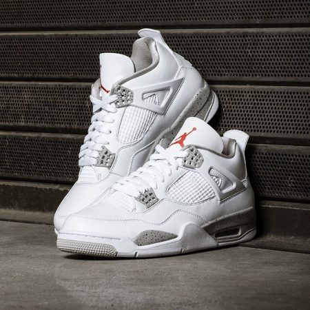NIKE JORDAN RETRO 4