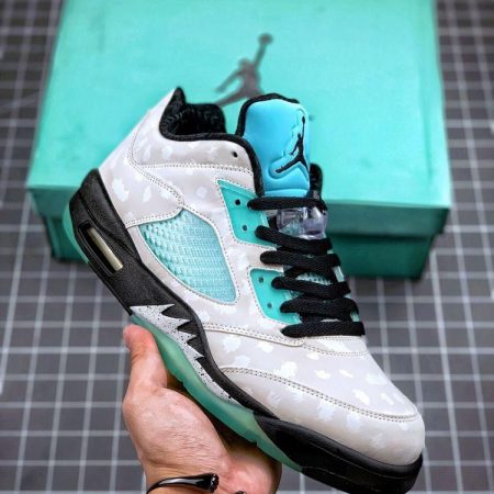 NIKE JORDAN RETRO 5 ISLAND GREEN