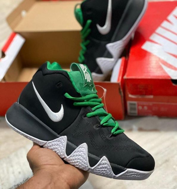 NIKE KYRIE 4 - Image 3