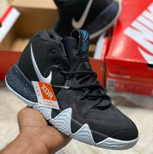 NIKE KYRIE 4 - Image 4