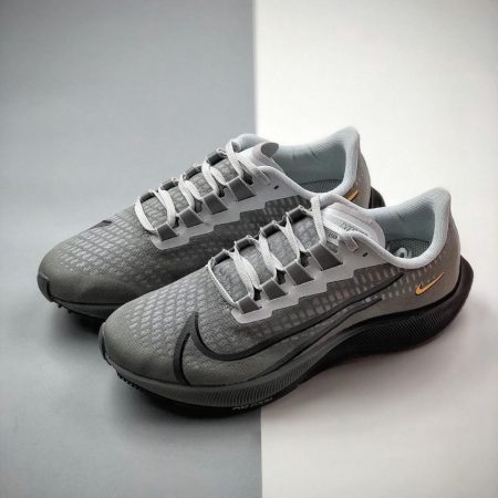 NIKE PEGASUS 37